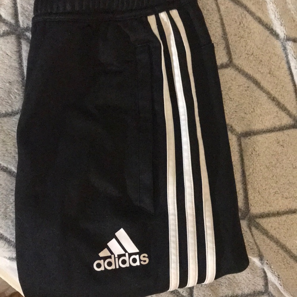 black adidas pants